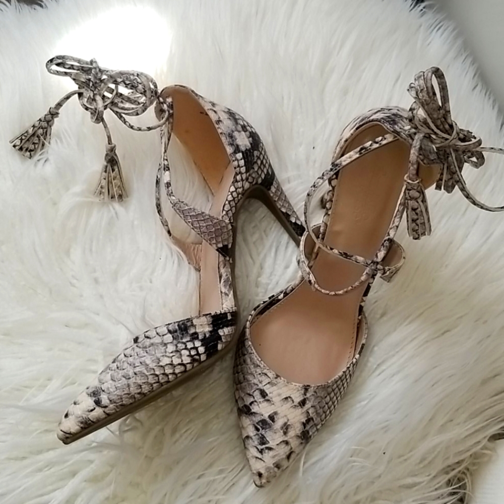 Python Print Ankle Strap Pumps with Tassel